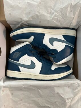 Jordan Mid-Top Sneakers in Navy, White and Slate